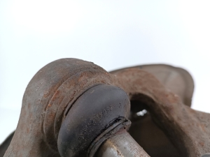 Mercedes Benz SL-Class 230 (2001–2012) Front wheel hub - 3