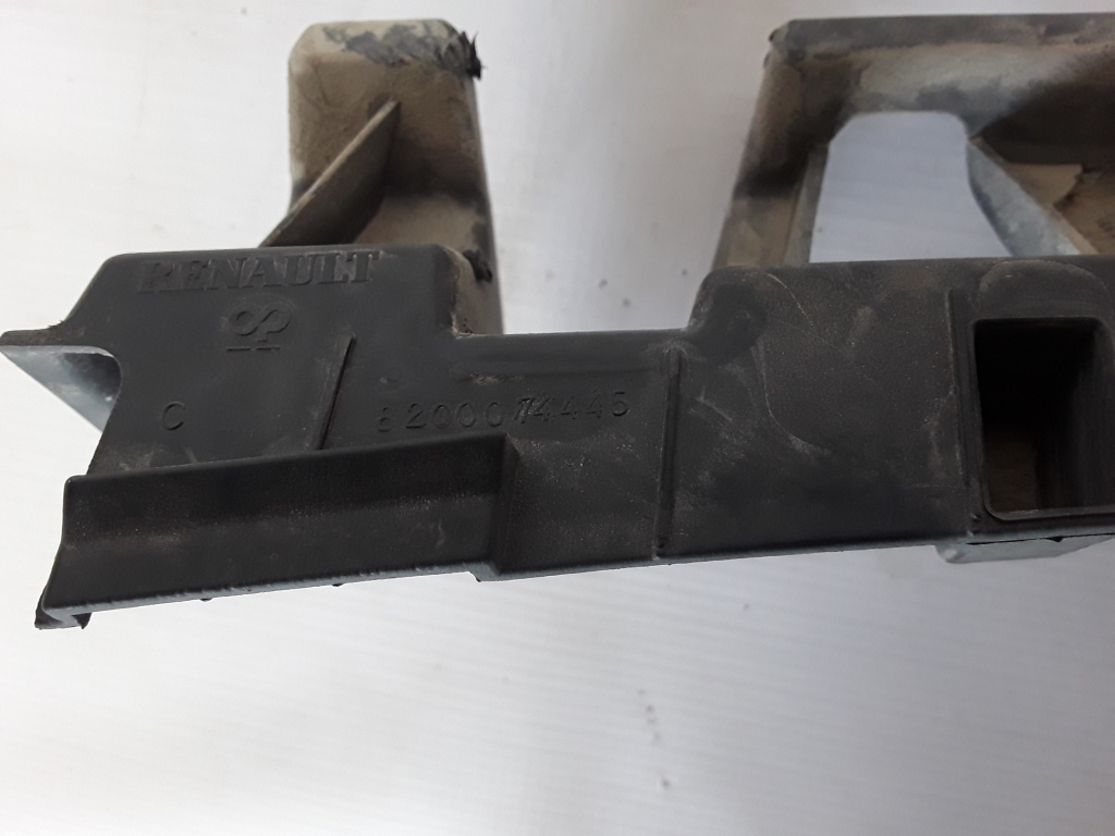 RENAULT Megane 2 generation (2002-2012) Rear Right Bumper Bracket 8200074445 21080332