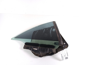 Rear quarter glass
