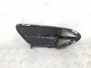 Mercedes Benz E-Class W212 (2009–2015) Nebelscheinwerferabdeckung vorne A2128852022 - 4