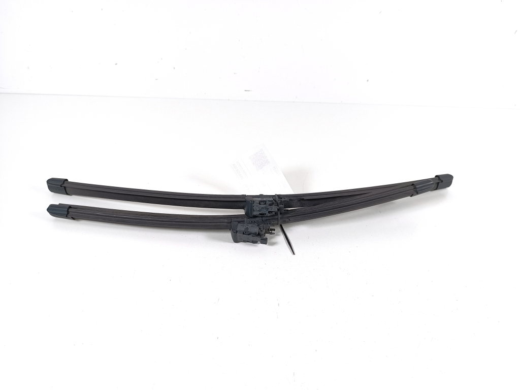 VOLVO V60 1 generation (2010-2020) Front Wiper Arms 24679098