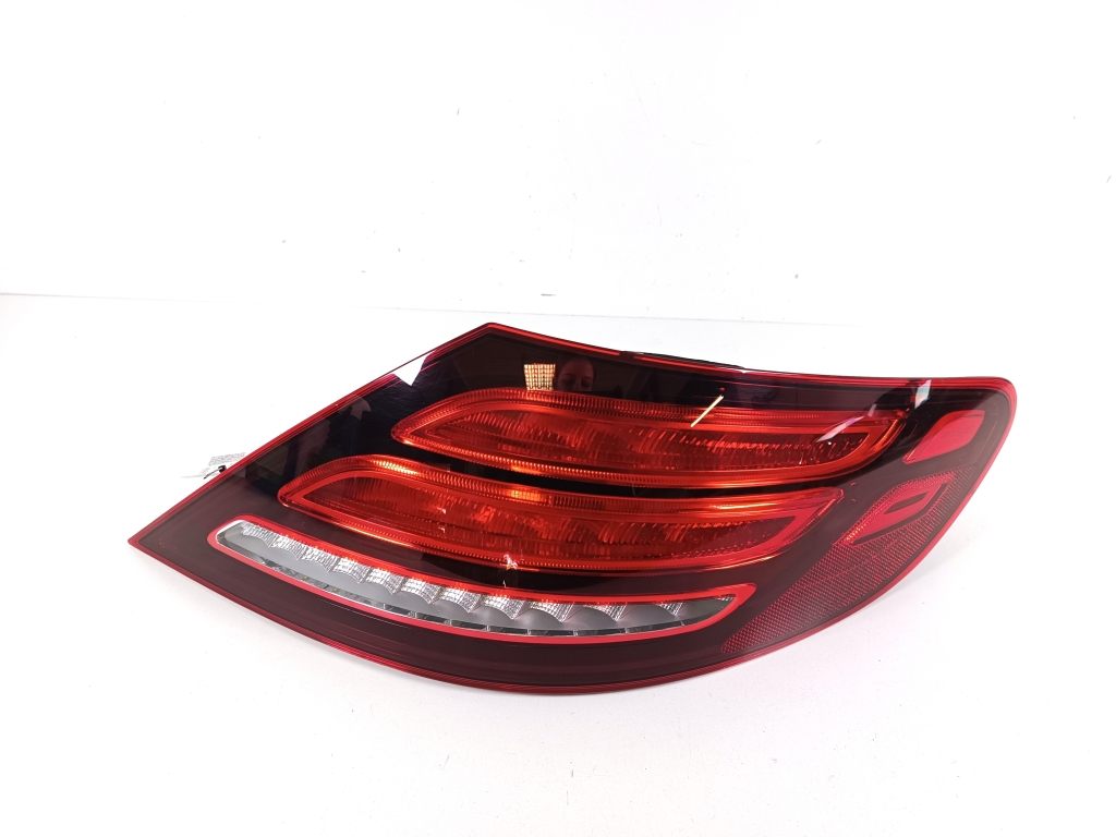 MERCEDES-BENZ SLK-Class R172 (2011-2020) Rear Right Taillight Lamp A1729066200 24602470