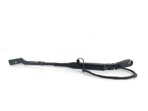  Windshield wiper blade 