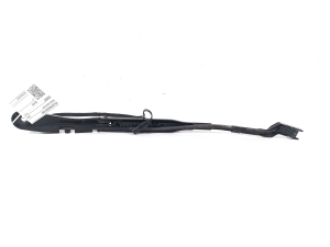  Windshield wiper blade 