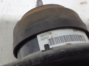 Dodge Durango (2010–2026) Motora spilvens 68252522AA - 2