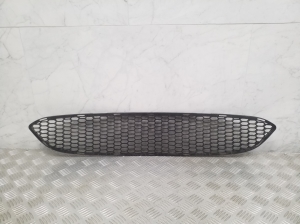 BMW 5 SERIES E60 (2003–2010) Priekšējā bampera apakšējā reste 3399122 - 3