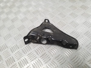 Mercedes Benz CLA-Class W117 (2013–2019) Muu kinnitus A2466200514 - 2
