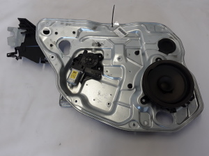 Rear side door window regulator - 30661067