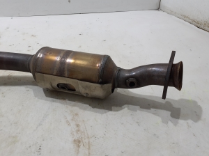Dodge Durango (2010–2026) Catalytic converter 68436616AC - 2