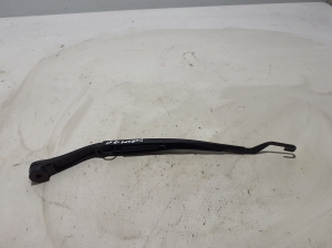  Windshield wiper blade 