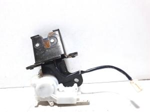 Trunk lid lock - 