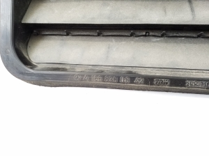 Mercedes Benz ML-Class 166 (2011–2015) Rear fender vent grille A1668300642 - 3