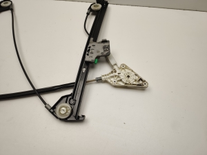 Mercedes Benz CL-Class 215 (1999–2006) Front door window regulator frame A2157200346 - 5