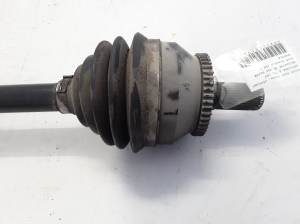 VOLVO XC90 (2002–2014) Front drive shaft and its parts 30651435 - 3