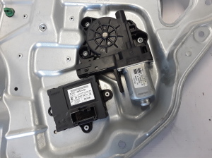 VOLVO S80 II (2006–2016) Aizmugurējo durvju logu pacēlājs 30661068 - 4