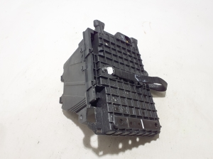 Mercedes Benz GLA-Class H247 (2019–2026) Batteriehalter A1776204201 - 3