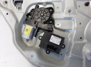 VOLVO S80 II (2006–2016) Aizmugurējo durvju logu pacēlājs 30661067 - 3