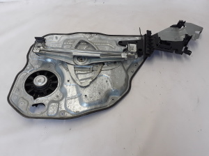 VOLVO S80 II (2006–2016) Aizmugurējo durvju logu pacēlājs 30661067 - 4
