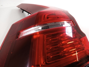 VOLVO V60 (2018–2026) Eckleuchte hinten 31468178 - 3