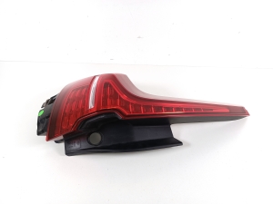 VOLVO V60 (2018–2026) Eckleuchte hinten 31468178 - 8