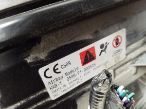 NISSAN Navara (2015–2026) Põlveturvapadi 0589P1000505 - 2