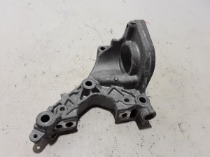 Mercedes Benz GLA-Class H247 (2019–2026) Front drive shaft bracket A2822232600 - 3