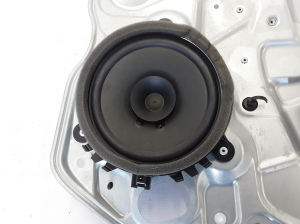 VOLVO S80 II (2006–2016) Aizmugurējo durvju logu pacēlājs 30661068 - 3