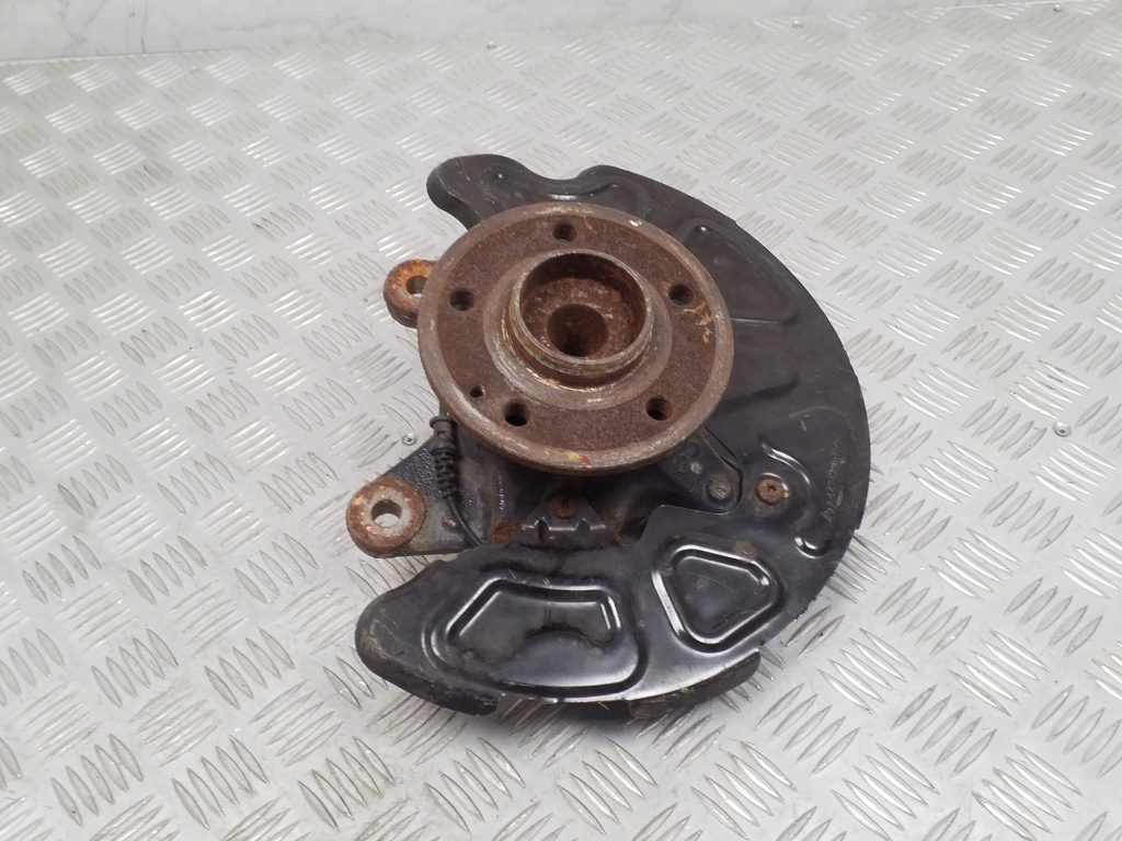 MERCEDES-BENZ Vito W447 (2014-2023) Front Right Wheel Hub A4473300720 24818085