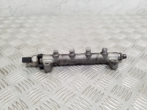 Volkswagen Touareg II (2010–2018) Kõrgsurve kütusetoru 057130089Q - 3