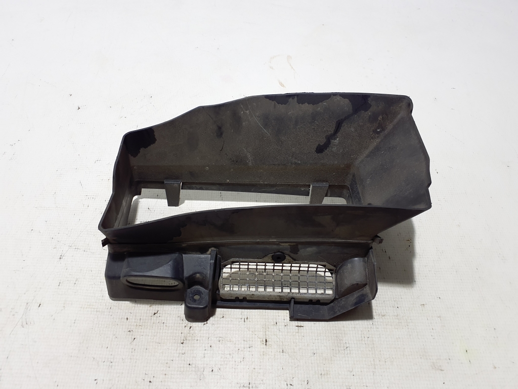 RENAULT Megane 3 generation (2008-2020) Radiator air diverter 628113910R 24698381