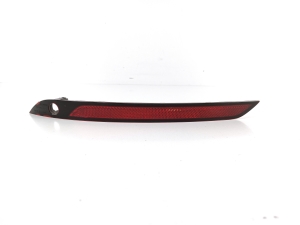   Rear bumper reflector 