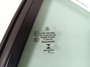 Mercedes Benz SLC 172 (2016–2026) Seitenscheibe hinten (Karosserie) A1726700100 - 2