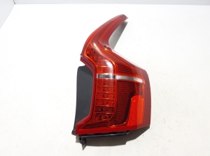  Rear corner lamp 