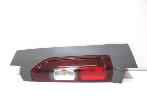  Rear corner lamp 