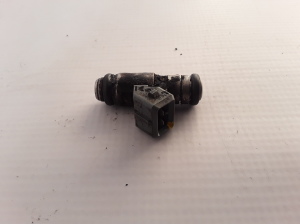 RENAULT Laguna II (2001–2007) Fuel injector 8200058379 - 6