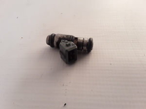 RENAULT Laguna II (2001–2007) Fuel injector 8200058379 - 3