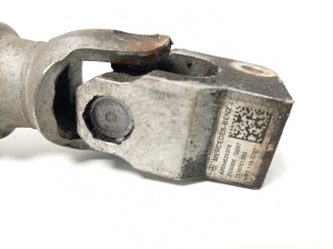 Mercedes Benz C-Class 205 (2014–2021) Roolivõlli rist A2054620378 - 3