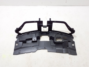 RENAULT Talisman II (2015–2026) Front grille bracket 620363881R - 3