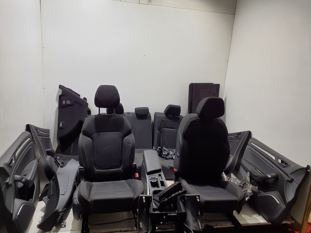 RENAULT Megane 3 generation (2008-2020) Interiérové sedadla s kity dveří 24770234