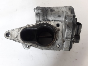  EGR valve 