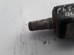 VOLVO XC70 (2000–2007) Front drive shaft and its parts 8689219 - 4