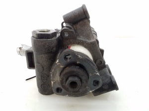 Mercedes Benz E-Class W210 (1995–2002) Power steering pump A0024669201 - 3