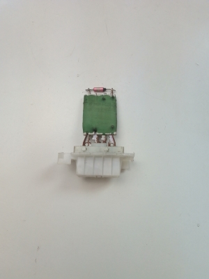 Cabin shoulder motor resistance - 2468108330