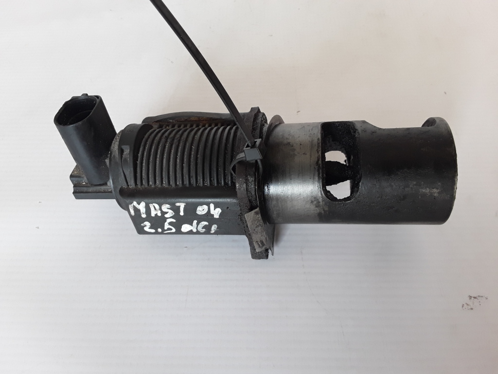 Used RENAULT Trafic EGR valve 8200270539