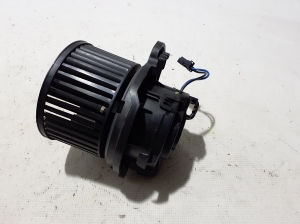  Cabin shoulder motor 