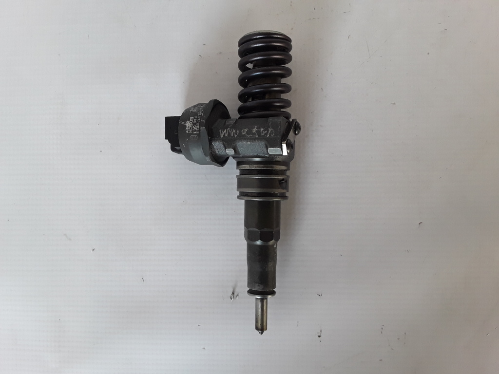 VOLKSWAGEN Caddy 3 generation (2004-2015) Fuel Injector 038130073BN 21080253