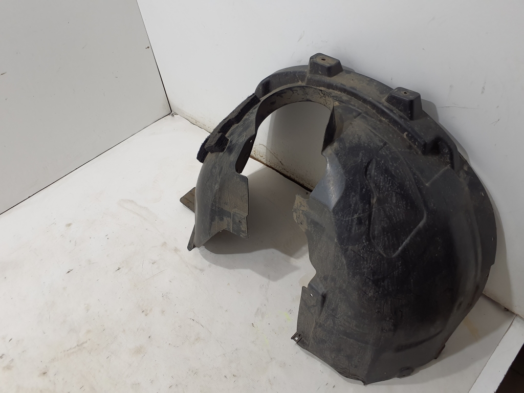 VOLVO XC40 1 generation (2017-2024) Front Left Inner Arch Liner 32241074 24821554