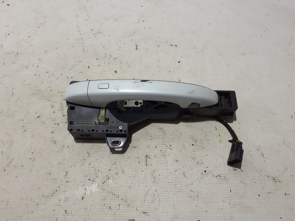 RENAULT Talisman II (2015–2026) Front door external opening handle and its details RENAULT Talisman II (2015–2026) Front door external opening handle and its details