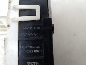 Mercedes Benz A-Class 176 (2012–2018) Rear side door lock A2047302835 - 2