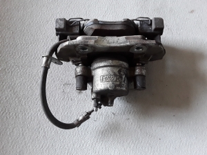 Ford Focus (2011–2018) Front brake caliper 273A425X - 3